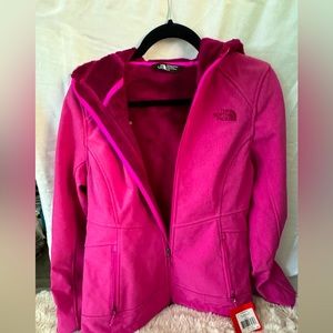 BRAND NEW NORTH FACE JACKET⭐️Size Medium